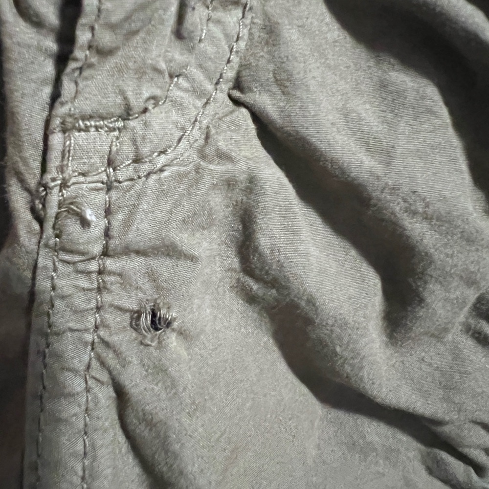 BDG Men's Khaki Cargo Pants - Picture 3 of 4